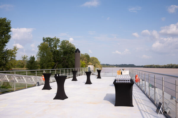 Deval-Traiteur-Peniche-Mascaret-25-juillet-2025-Photographe-Marine-Monteils-005-BD