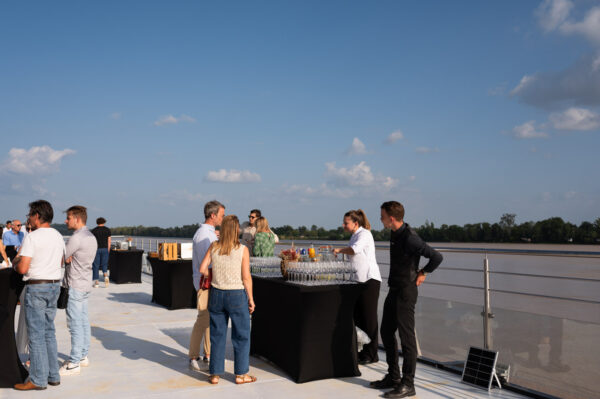 Deval-Traiteur-Peniche-Mascaret-25-juillet-2025-Photographe-Marine-Monteils-031-BD