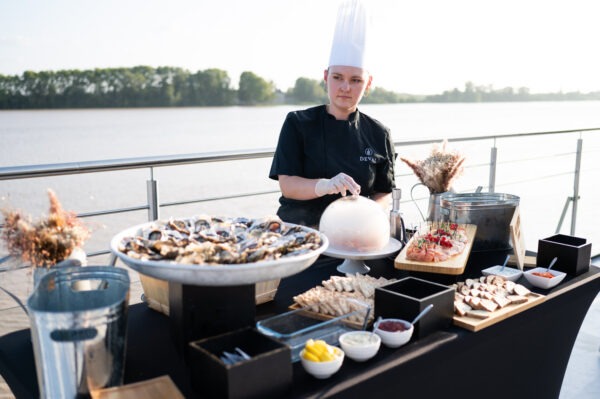 Deval-Traiteur-Peniche-Mascaret-25-juillet-2025-Photographe-Marine-Monteils-093-BD